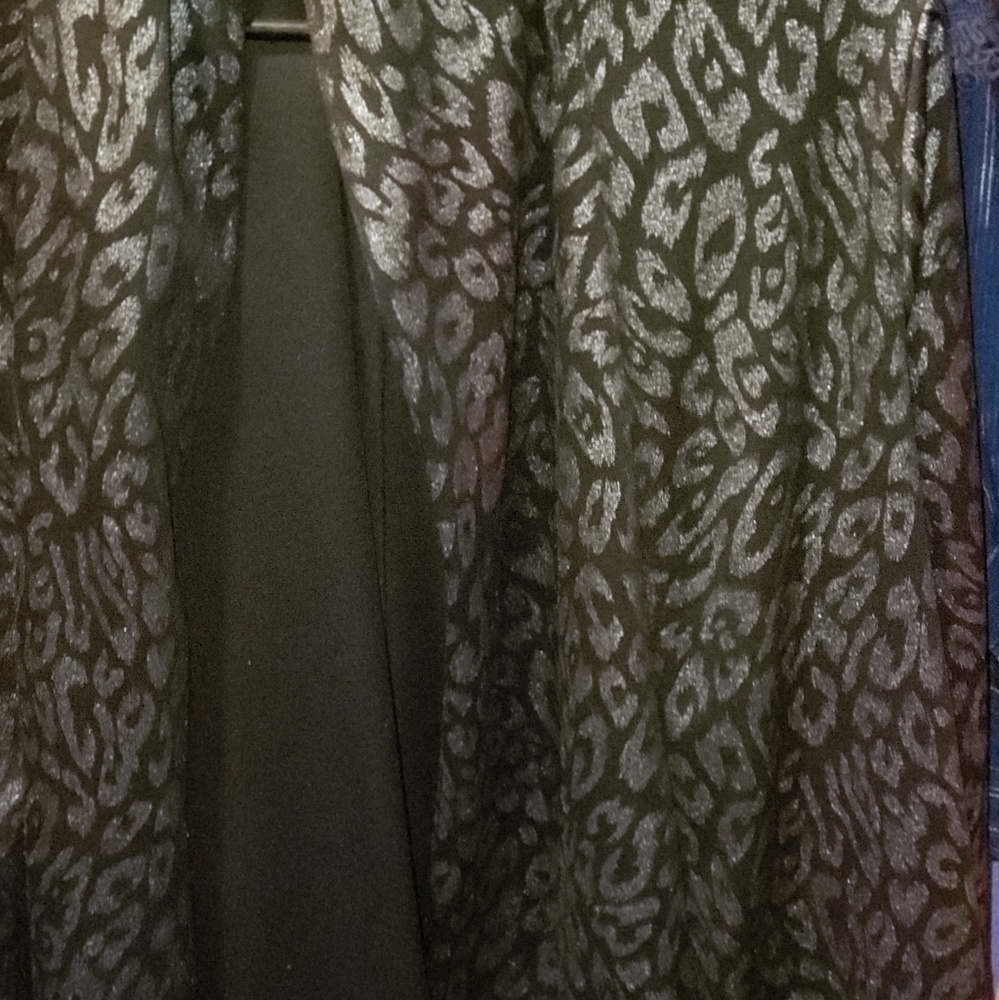 Tank and jacket attached.  Excellent size 1x